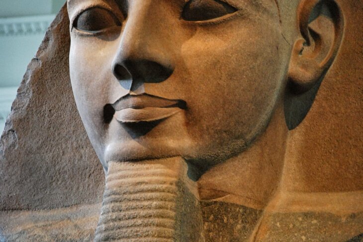 Ramses II e la Meloni